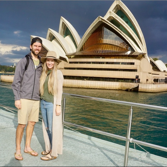 Meet Your Seller/Buyer!! 🌻 - Picture 2 of 6